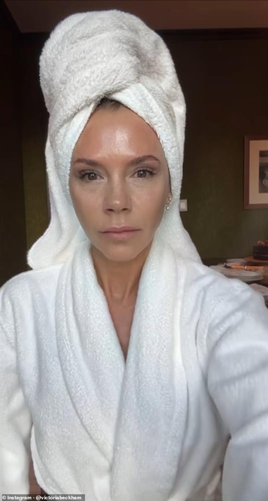 Victoria Beckham bị tố nói dối