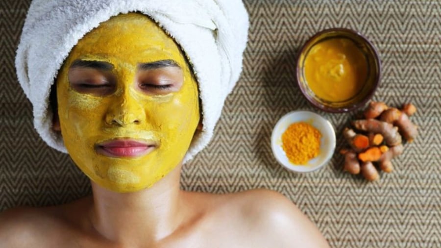 Mặt nạ tinh bột nghệ có công dụng tốt như thế nào mà hot đến vậy?